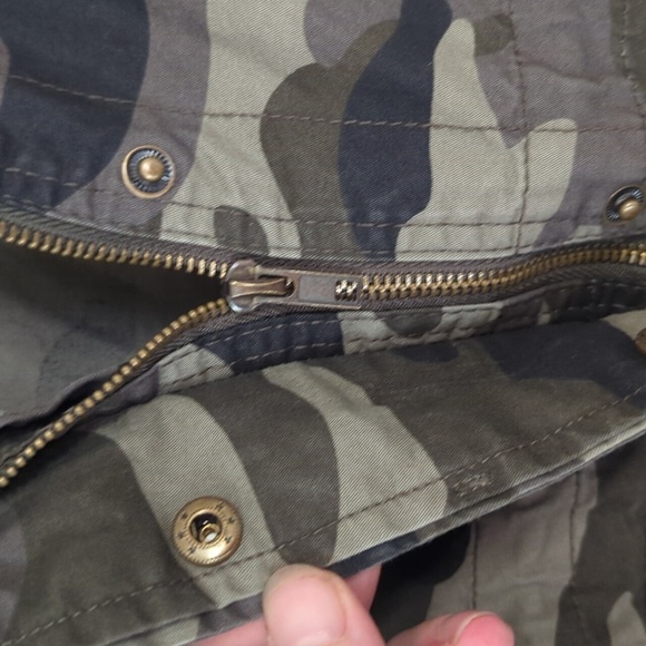 Love Tree Camo Utility Jacket Adjustable Waist Full Zip Size Medium - Picture 4 of 7